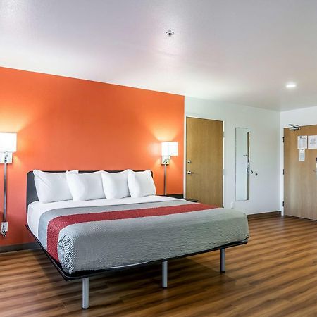 Motel 6-Barkeyville, Pa Екстериор снимка