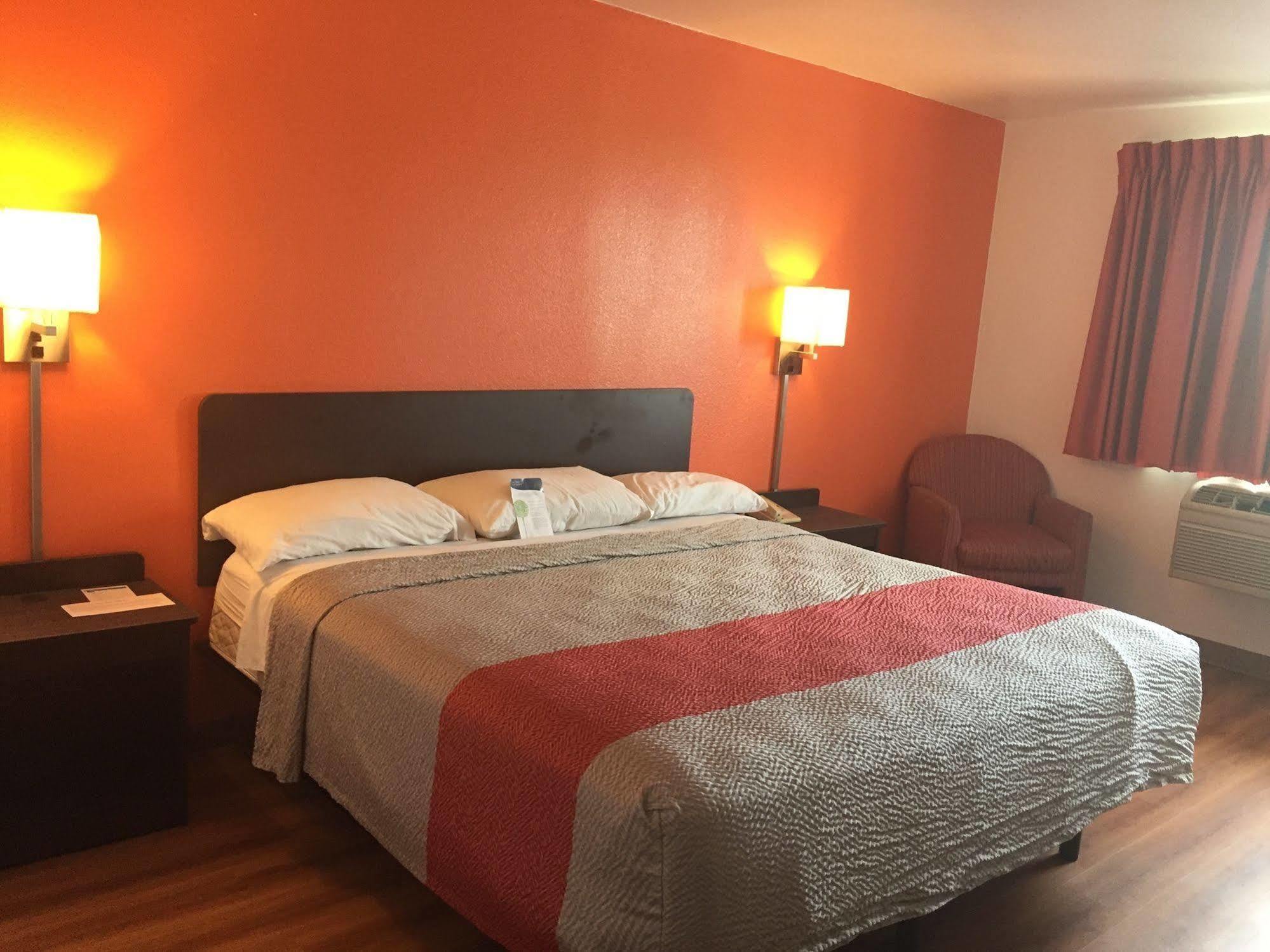 Motel 6-Barkeyville, Pa Екстериор снимка
